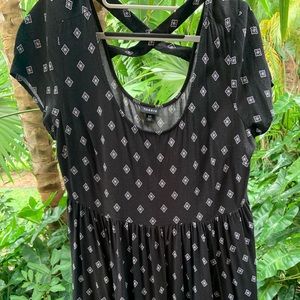 Torrid Sz 00 Black Patterned Dress